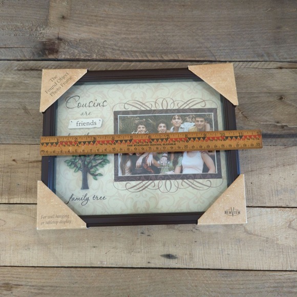 "Cousins are friends from the same family tree" Photo Frame by New View Gifts - Picture 10 of 11